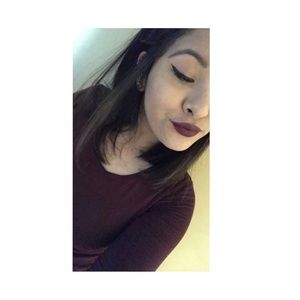 Meet your Posher, Angie